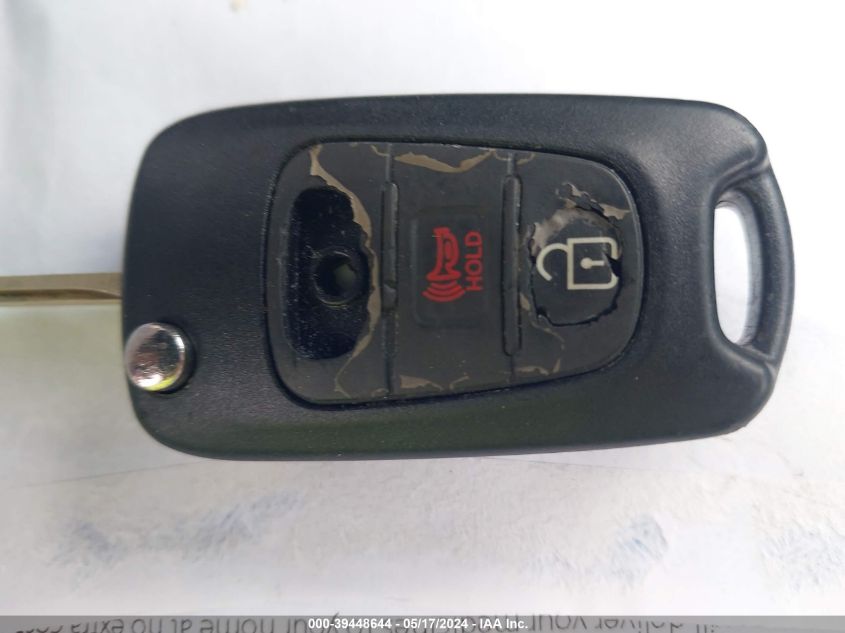 2011 Kia Soul ! VIN: KNDJT2A27B7338738 Lot: 39448644