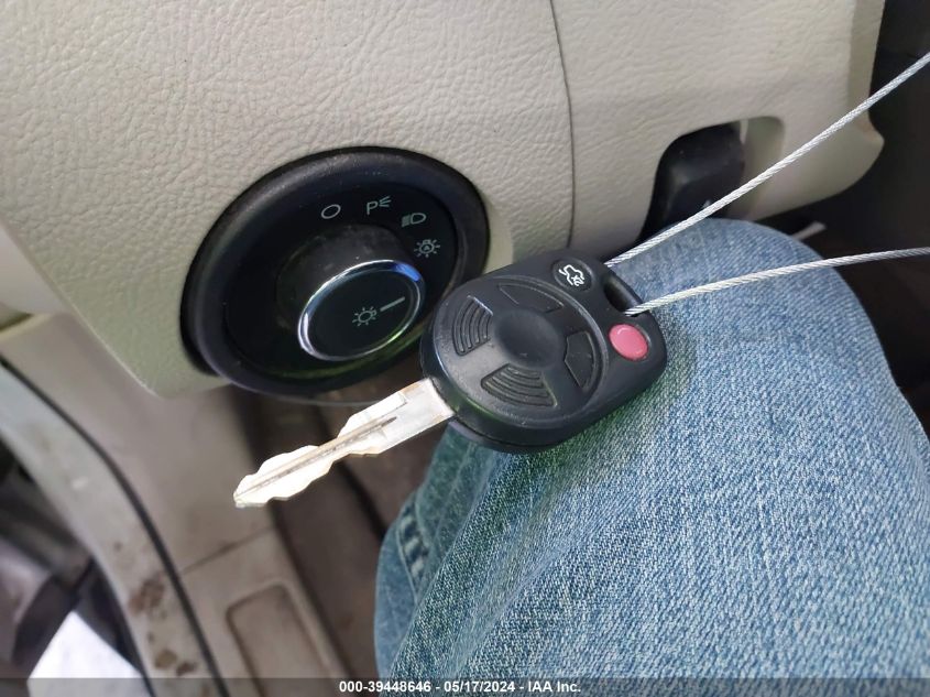 2011 Ford Taurus Sel VIN: 1FAHP2EW5BG143758 Lot: 39448646