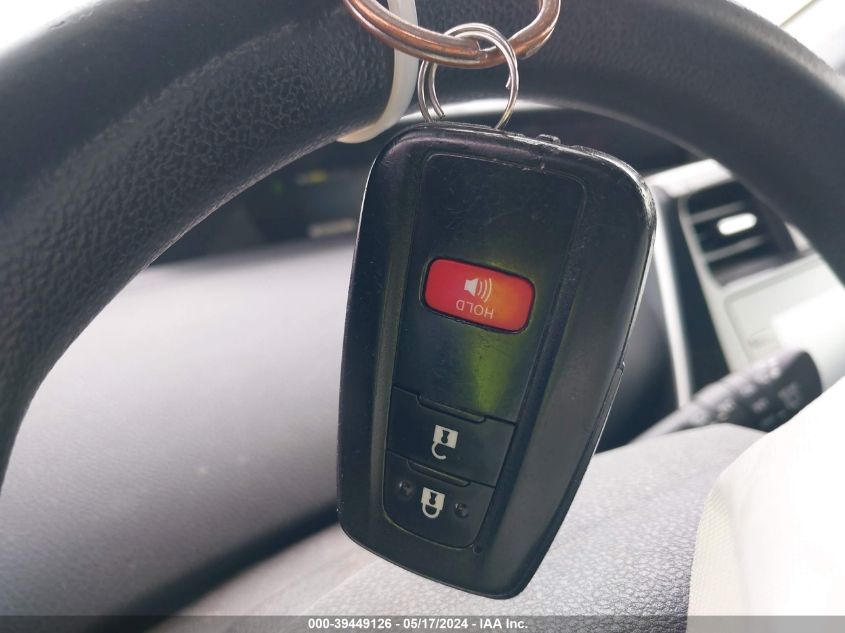 2020 Toyota Prius Le VIN: JTDKARFU3L3113979 Lot: 39449126