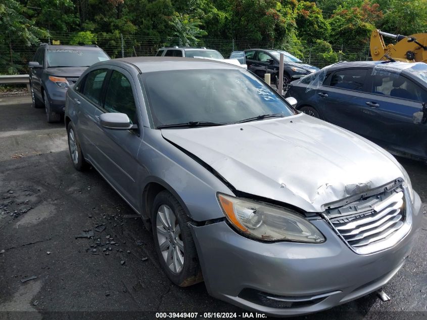 2013 Chrysler 200 Touring VIN: 1C3CCBBB3DN732781 Lot: 39449407