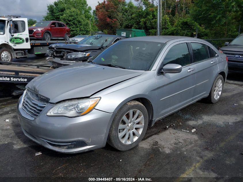 2013 Chrysler 200 Touring VIN: 1C3CCBBB3DN732781 Lot: 39449407