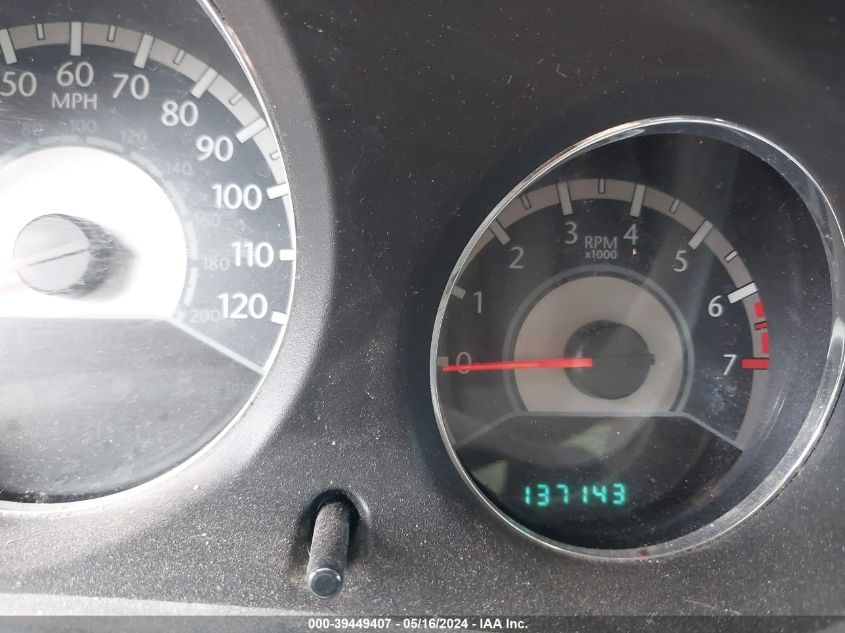 2013 Chrysler 200 Touring VIN: 1C3CCBBB3DN732781 Lot: 39449407