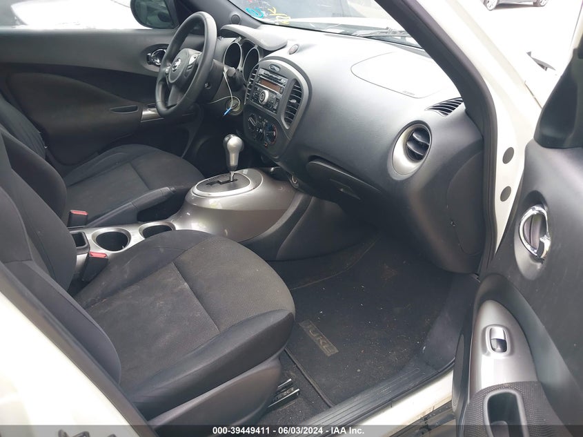 2013 Nissan Juke S VIN: JN8AF5MR0DT211913 Lot: 39449411