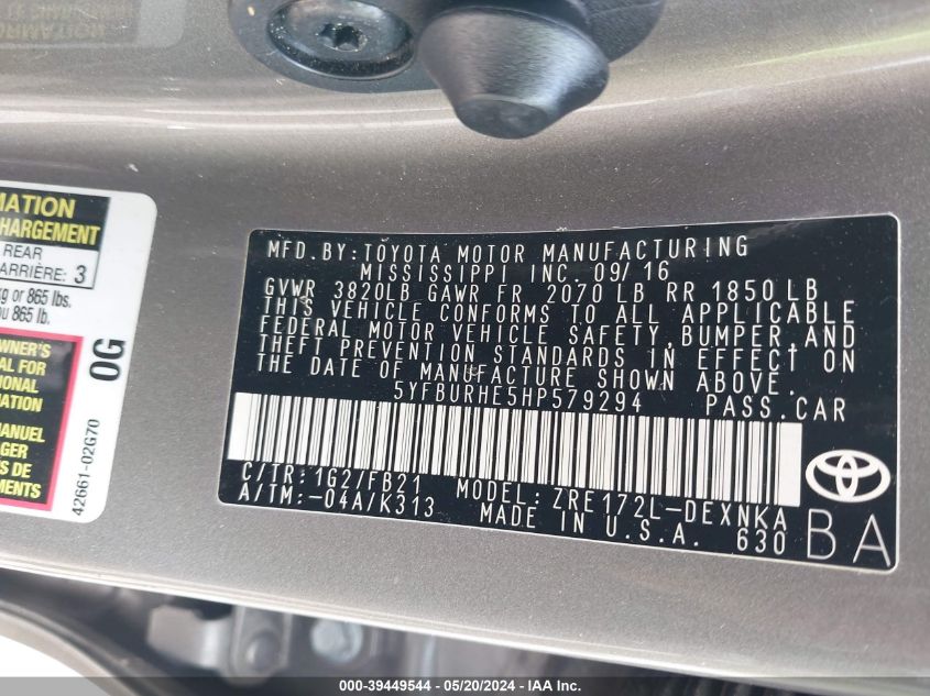 2017 Toyota Corolla Le VIN: 5YFBURHE5HP579294 Lot: 39449544
