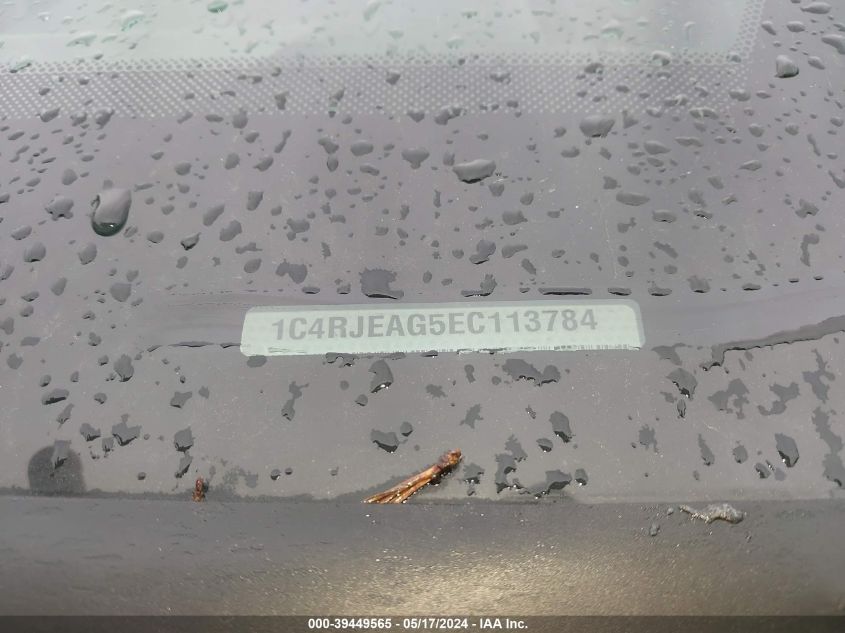 2014 Jeep Grand Cherokee Laredo VIN: 1C4RJEAG5EC113784 Lot: 39449565