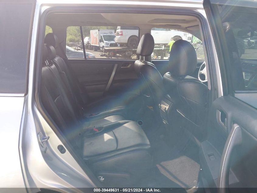 2013 Toyota Highlander Se V6 VIN: 5TDBK3EH4DS210462 Lot: 39449631