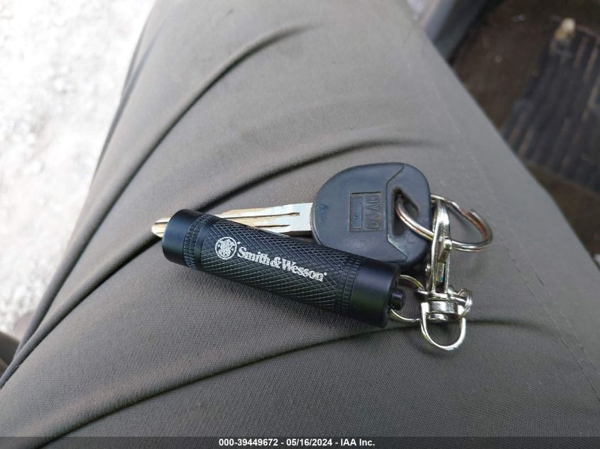 2004 Chevrolet Colorado Ls VIN: 1GCDT196848223643 Lot: 39449672