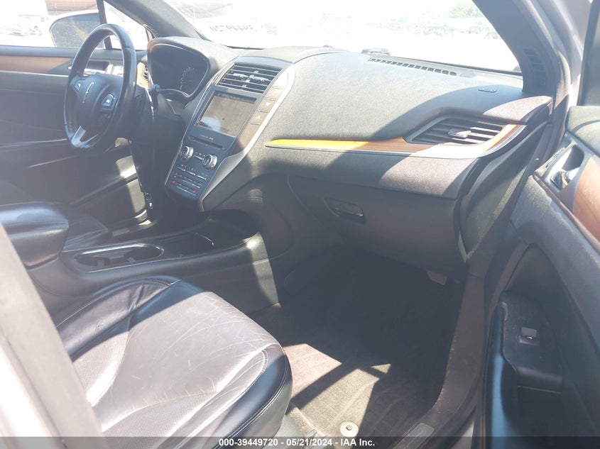 2017 LINCOLN MKC SELECT - 5LMCJ2C97HUL32871