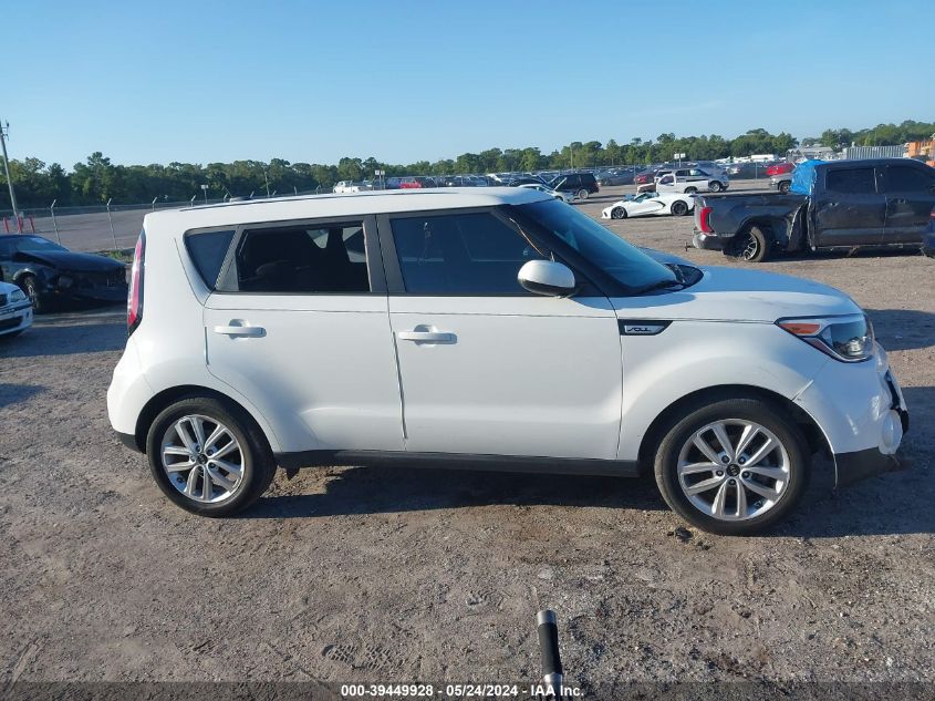 2018 Kia Soul + VIN: KNDJP3A50J7600943 Lot: 39449928