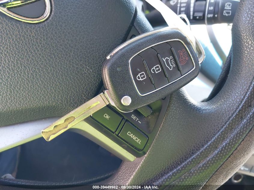 2016 Hyundai Tucson Se VIN: KM8J23A49GU042392 Lot: 39449982