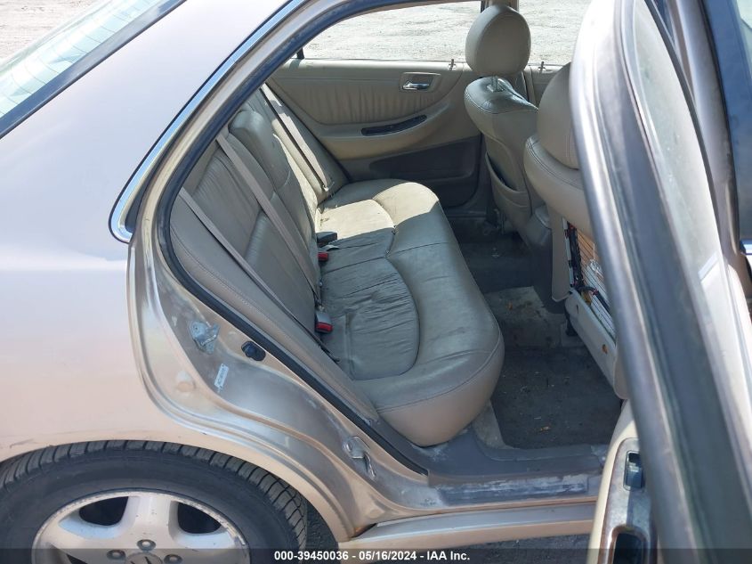 2000 Honda Accord 3.0 Ex VIN: 1HGCG1658YA047897 Lot: 39450036