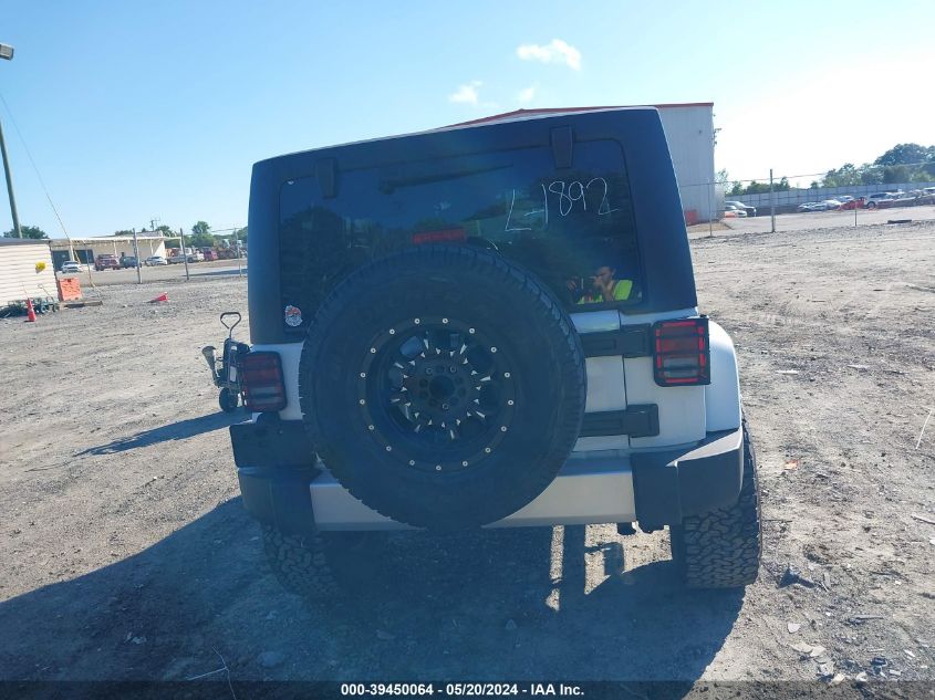 2015 Jeep Wrangler Unlimited Sahara VIN: 1C4BJWEG2FL654018 Lot: 39450064