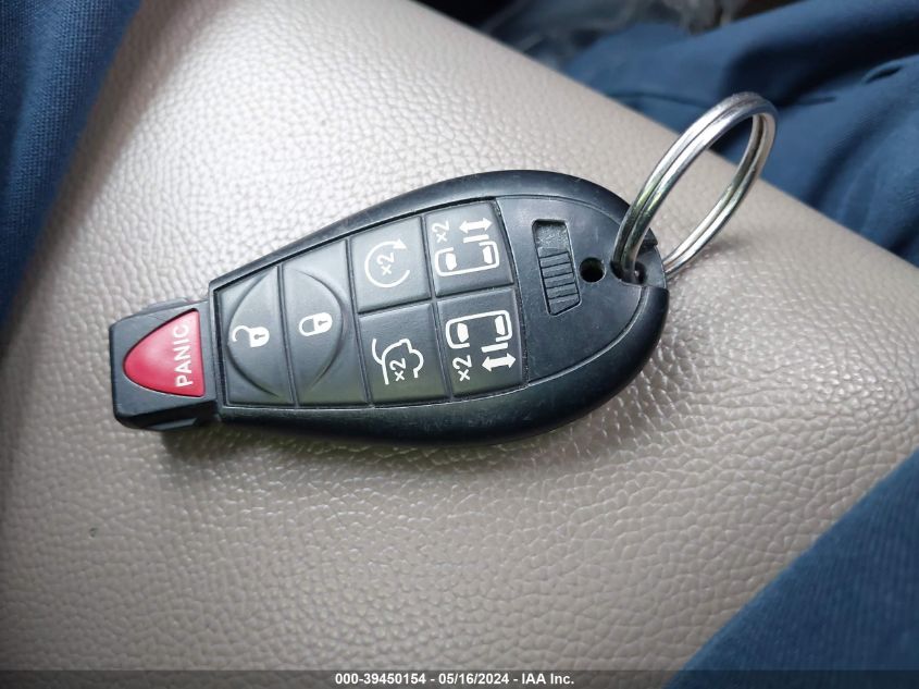 2012 Chrysler Town & Country Touring-L VIN: 2C4RC1CG4CR170028 Lot: 39450154