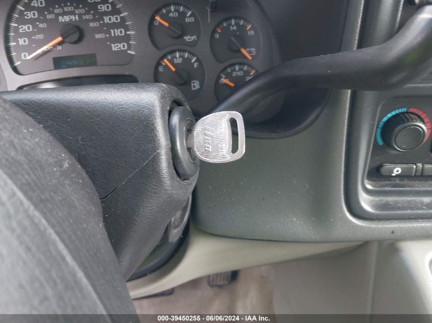 2004 Chevrolet Suburban 1500 Z71 VIN: 3GNFK16ZX4G233652 Lot: 39450255