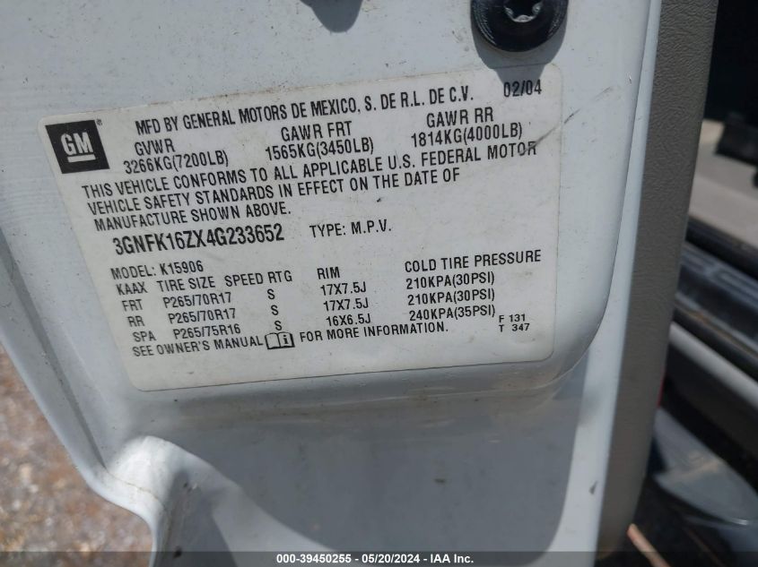 2004 Chevrolet Suburban 1500 Z71 VIN: 3GNFK16ZX4G233652 Lot: 39450255