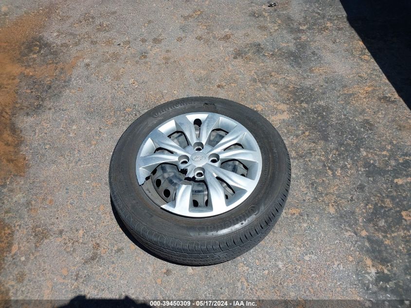 2019 Hyundai Accent Se VIN: 3KPC24A35KE040415 Lot: 39450309