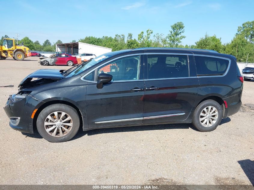 2018 Chrysler Pacifica Touring L Plus VIN: 2C4RC1EG3JR125401 Lot: 39450319