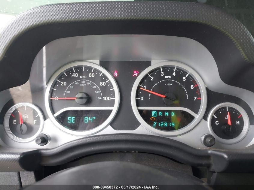 2007 Jeep Wrangler Unlimited Sahara VIN: 1J8GA59107L168159 Lot: 39450372