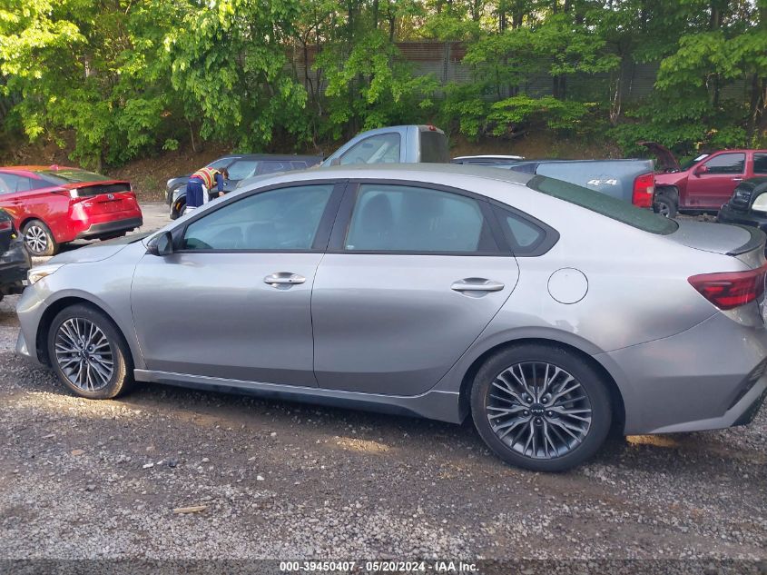 2023 Kia Forte Gt-Line VIN: 3KPF54AD7PE621872 Lot: 39450407