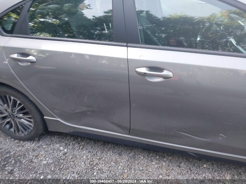 2023 Kia Forte Gt-Line VIN: 3KPF54AD7PE621872 Lot: 39450407