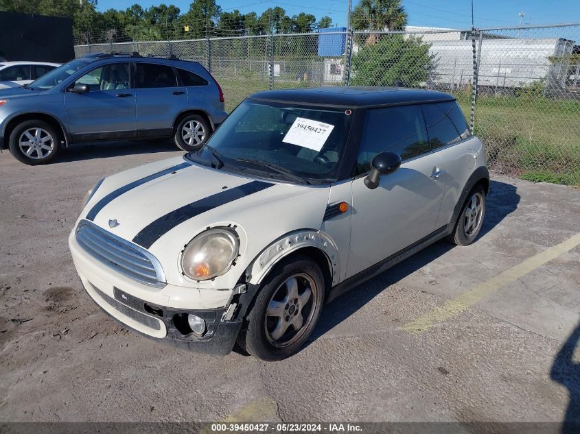 2009 Mini Cooper VIN: WMWMF33519TU69700 Lot: 39450427