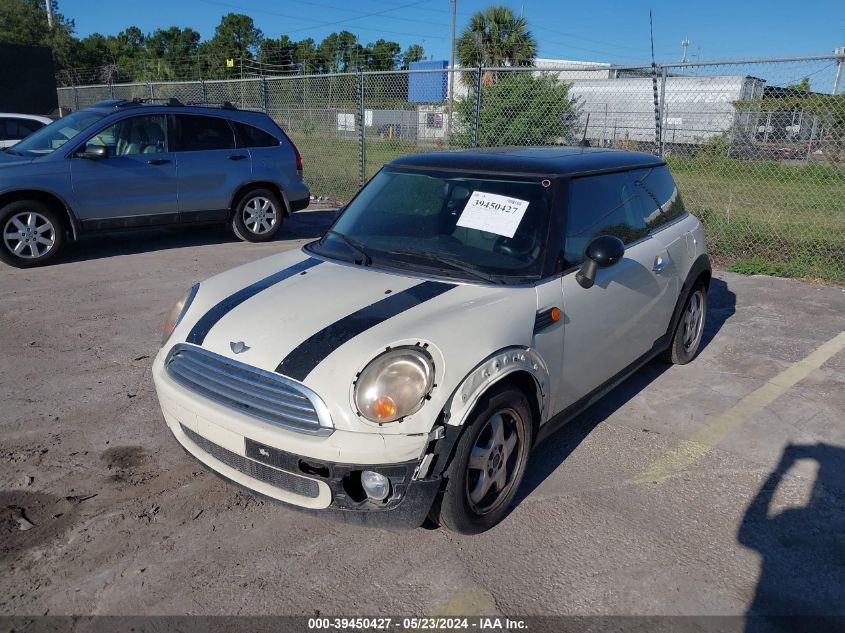 2009 Mini Cooper VIN: WMWMF33519TU69700 Lot: 39450427