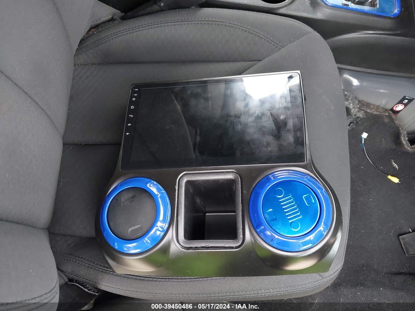 2017 JEEP WRANGLER UNLIMITED SPORT - 1C4BJWDG1HL743390