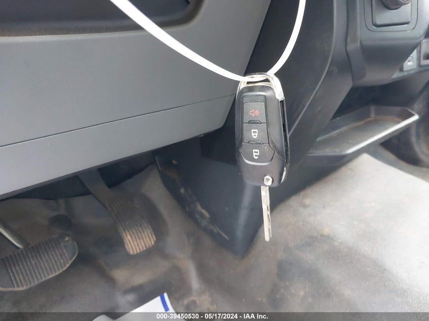 VIN 1FTMF1C54PKE58247 2023 FORD F-150 XL