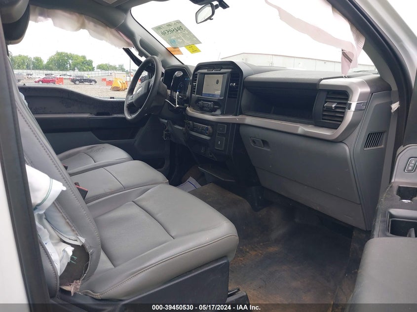 VIN 1FTMF1C54PKE58247 2023 FORD F-150 XL