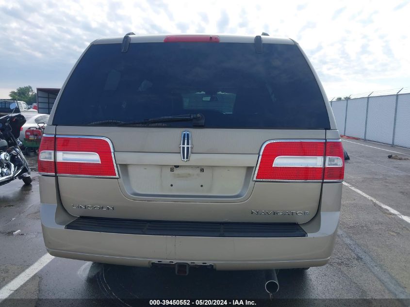 2008 Lincoln Navigator VIN: 5LMFU28528LJ13722 Lot: 39450552