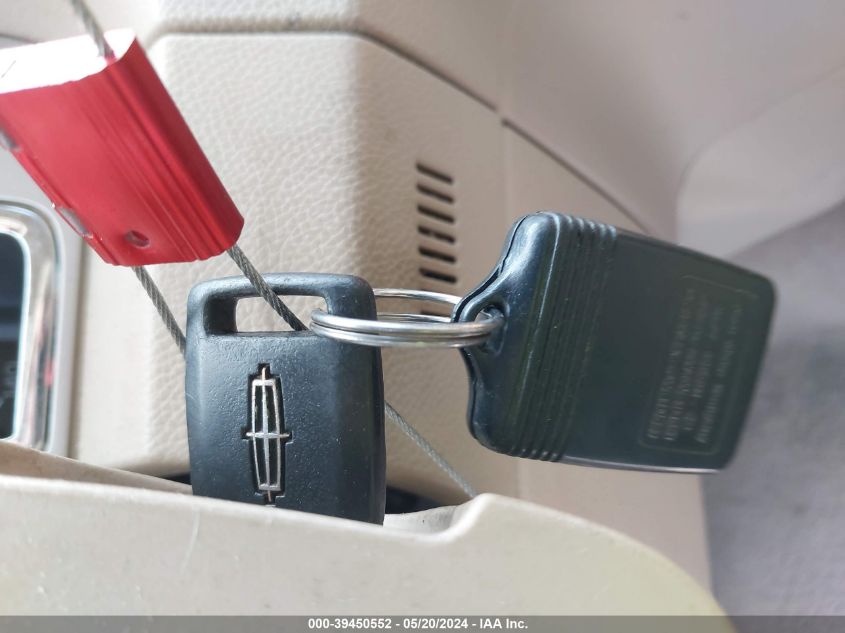 2008 Lincoln Navigator VIN: 5LMFU28528LJ13722 Lot: 39450552