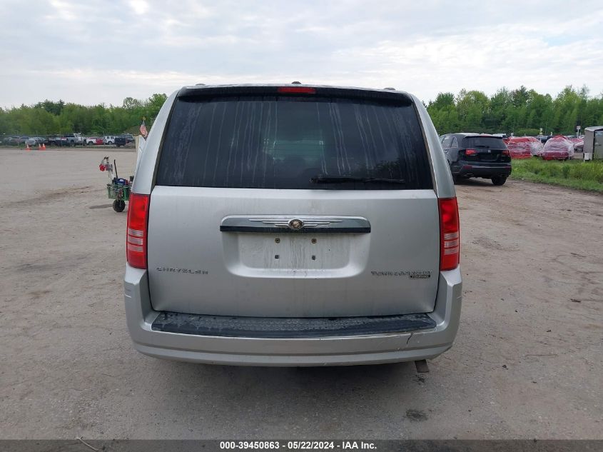 2010 Chrysler Town & Country Touring VIN: 2A4RR5D13AR352570 Lot: 39450863