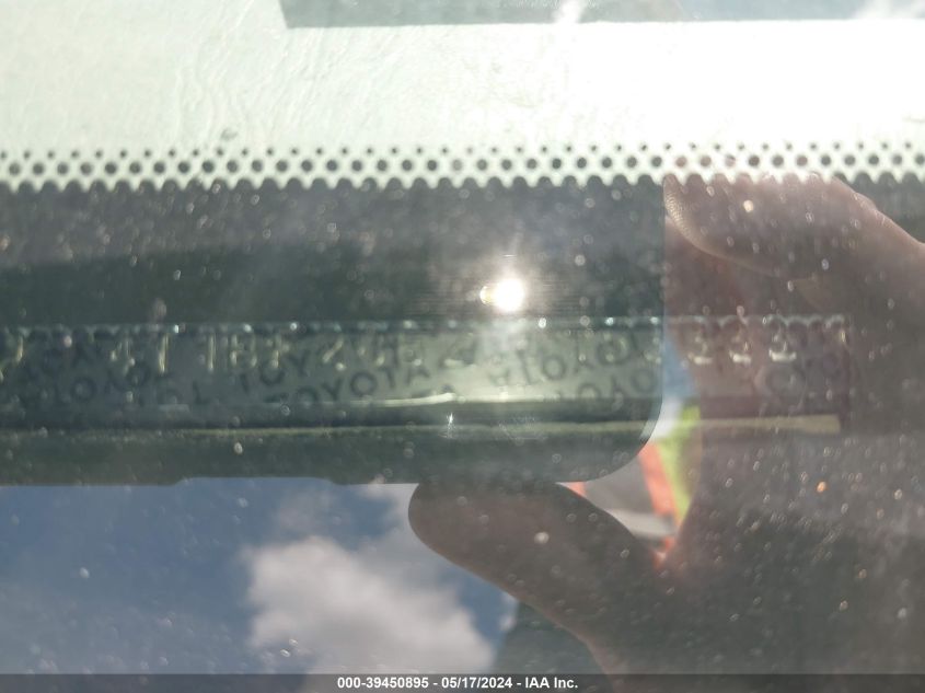 2001 Toyota Avalon Xls VIN: 4T1BF28B21U153333 Lot: 39450895