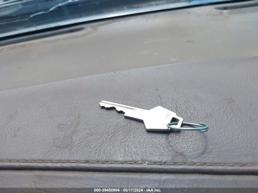 1988 Chrysler Fifth Avenue VIN: 1C3BF66P7JW130892 Lot: 39450904