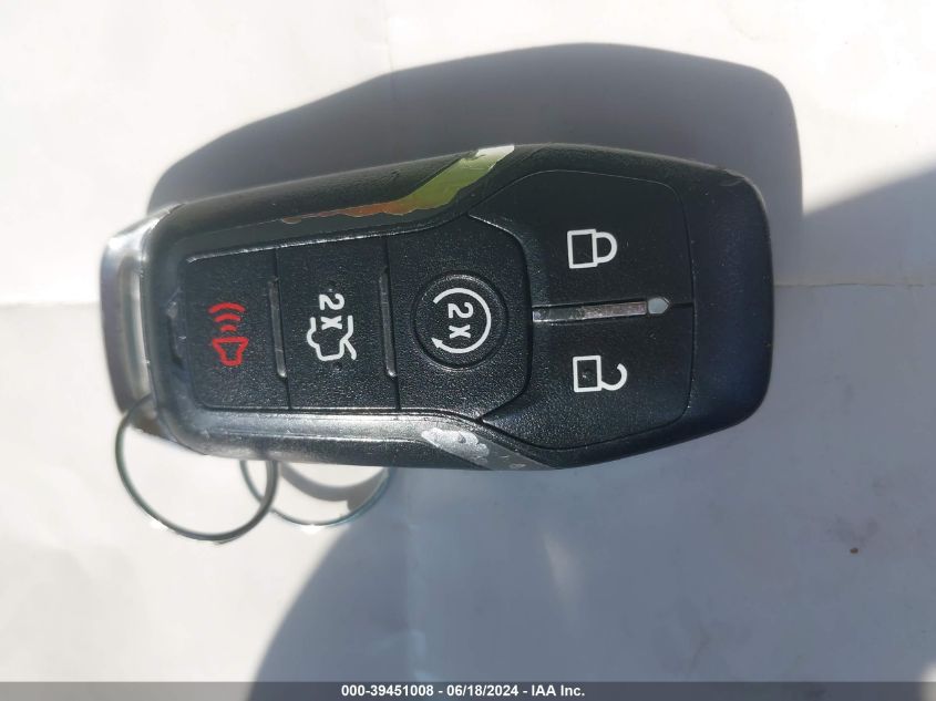 2015 Ford Mustang V6 VIN: 1FA6P8AM7F5427103 Lot: 39451008