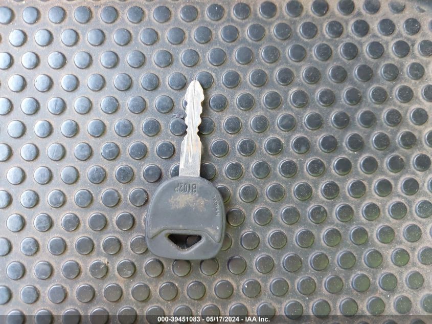 2003 Chevrolet Silverado C1500 VIN: 2GCEC19T831131380 Lot: 39451083