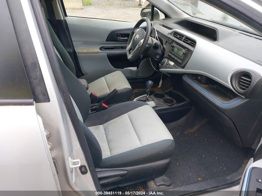 2012 Toyota Prius C VIN: JTDKDTB31C1520731 Lot: 39451119