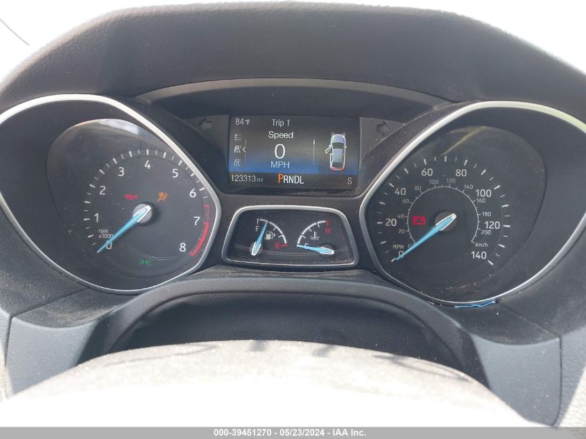 2015 FORD FOCUS SE - 1FADP3F25FL327319