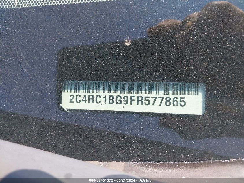 2015 Chrysler Town & Country Touring VIN: 2C4RC1BG9FR577865 Lot: 39451372