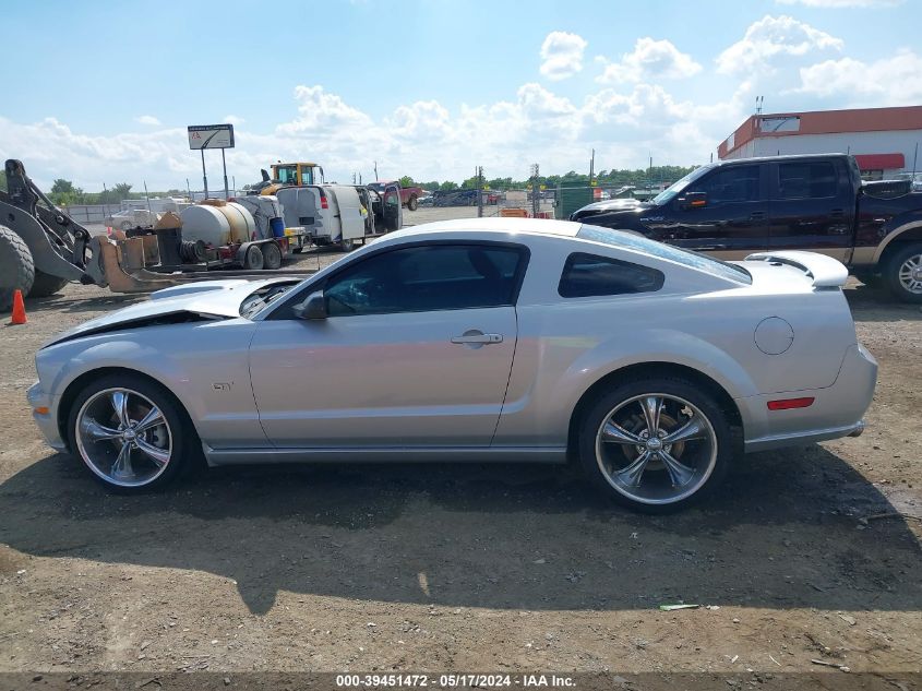 2007 Ford Mustang Gt Deluxe/Gt Premium VIN: 1ZVFT82H675238173 Lot: 39451472