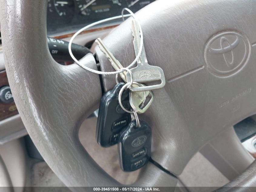 2000 Toyota Camry Le VIN: 4T1BG22K4YU944446 Lot: 39451508