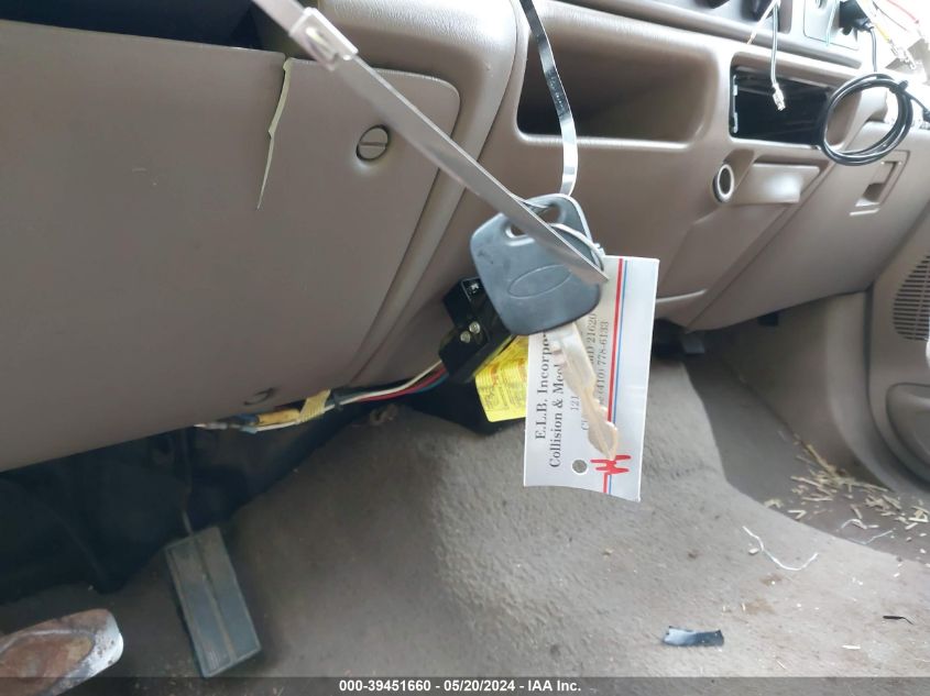 2000 Ford F-250 VIN: 1FTNF20F4YEB17745 Lot: 39451660