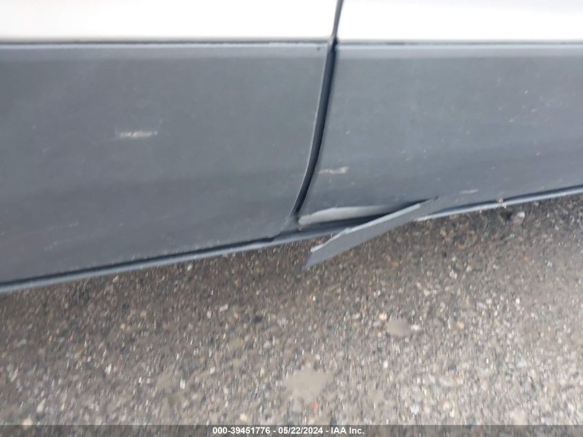 2017 Ford Escape Se VIN: 1FMCU9GD6HUE55529 Lot: 39451776