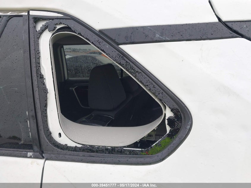 2024 TOYOTA RAV4 XLE/XLE PREMIUM - 2T3W1RFV0RW313072