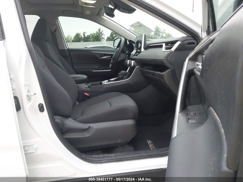 2024 TOYOTA RAV4 XLE/XLE PREMIUM - 2T3W1RFV0RW313072
