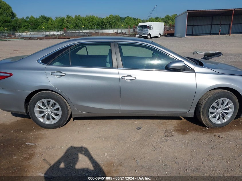 2015 Toyota Camry Le VIN: 4T4BF1FK0FR486270 Lot: 39451805