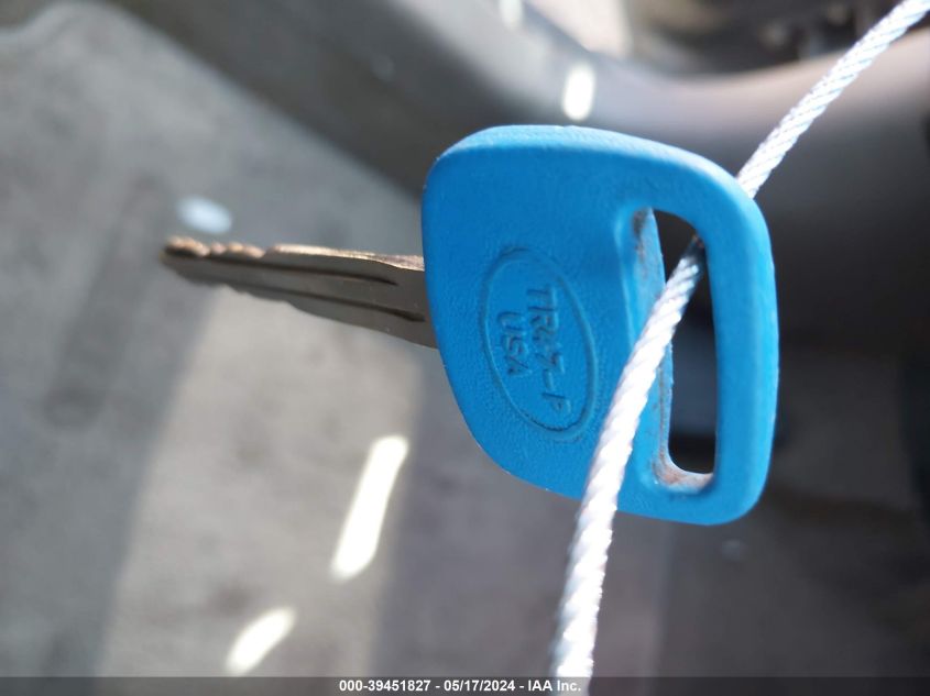 2003 Toyota Echo VIN: JTDBT123830275598 Lot: 39451827