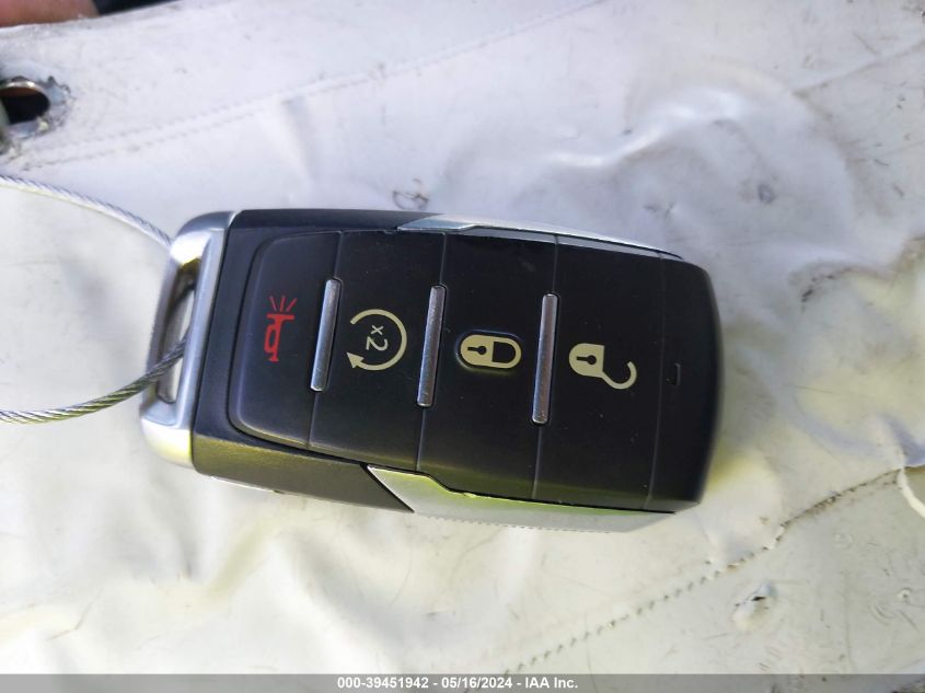 2021 Ram 1500 Big Horn Quad Cab 4X4 6'4 Box VIN: 1C6SRFBT3MN761985 Lot: 39451942