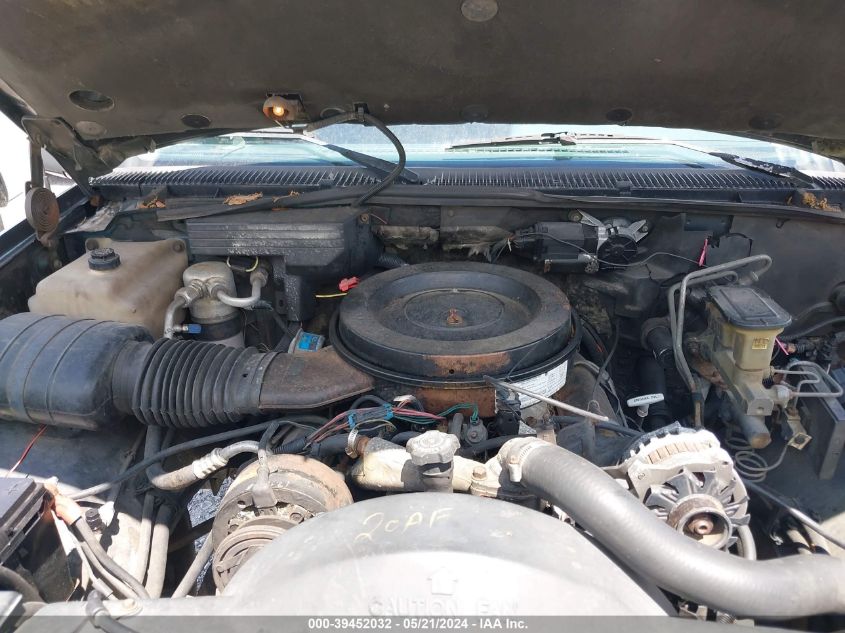 1989 Chevrolet Gmt-400 C2500 VIN: 1GCGC24J4KE234040 Lot: 39452032