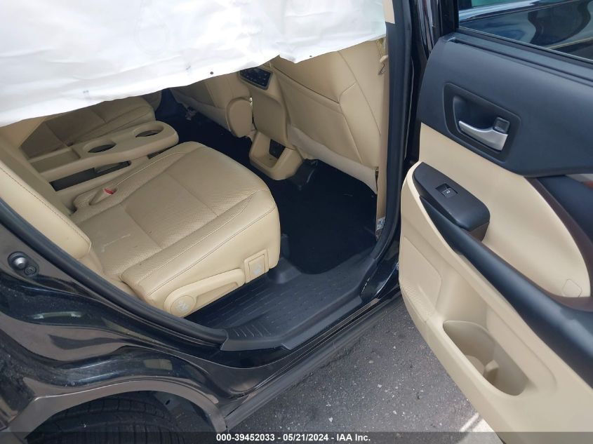 2018 Toyota Highlander Limited Platinum VIN: 5TDYZRFH9JS281451 Lot: 39452033